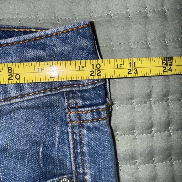 Torrid plus size distressed Jean Shorts with White Lace Trim. Size 22. GUC - Picture 6 of 11